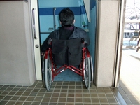 Medium_車いすトイレ (2)
